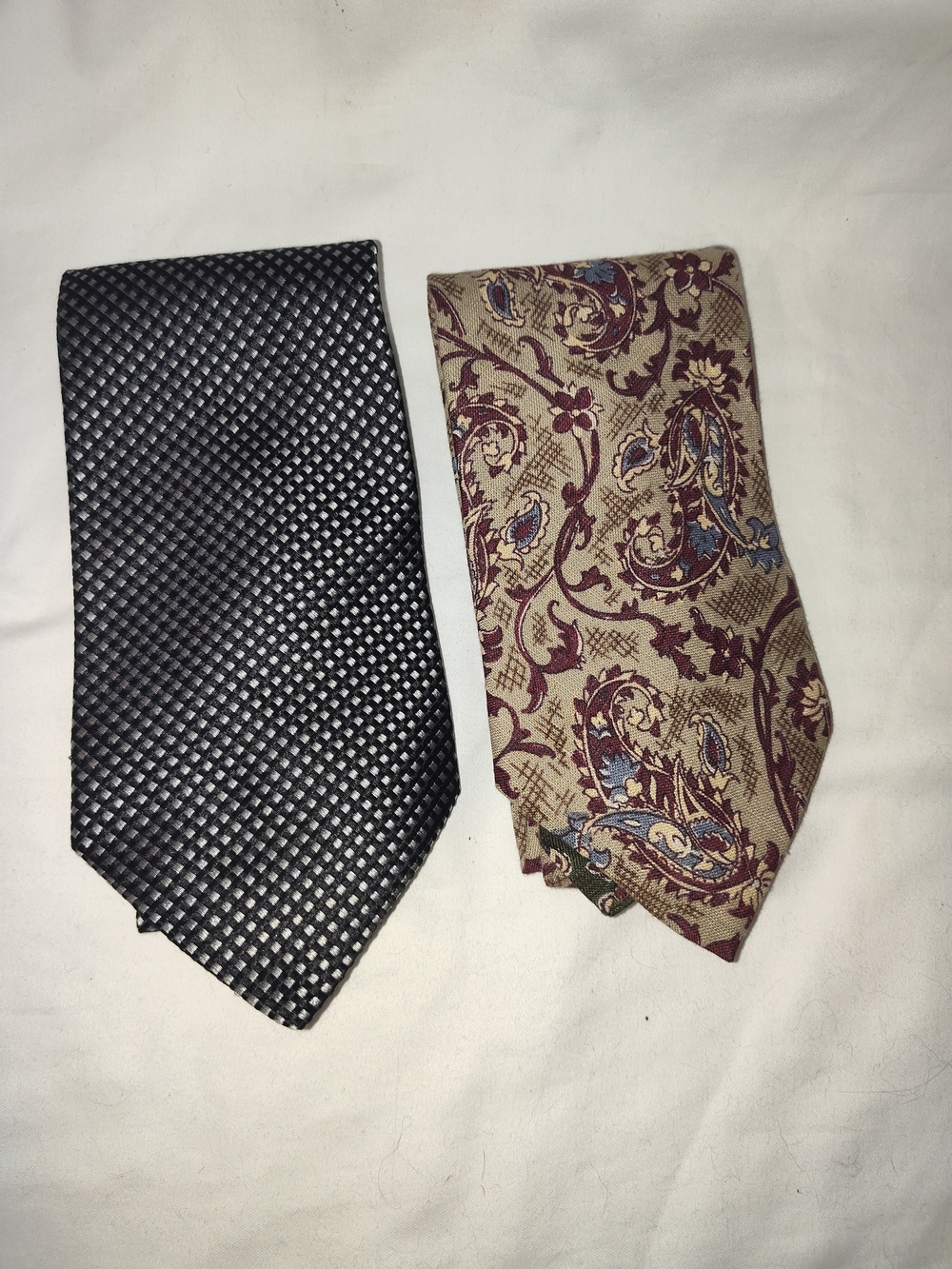 Tommy Hilfiger Black Textured Tie & Beige Paisley Silk Tie